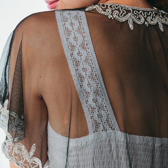 Beaded special occasion shrug  Black silver shiny evening capelet /Sequin Poncho - Picture 5 of 5